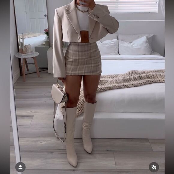 Off white boots - Picture 1 of 5